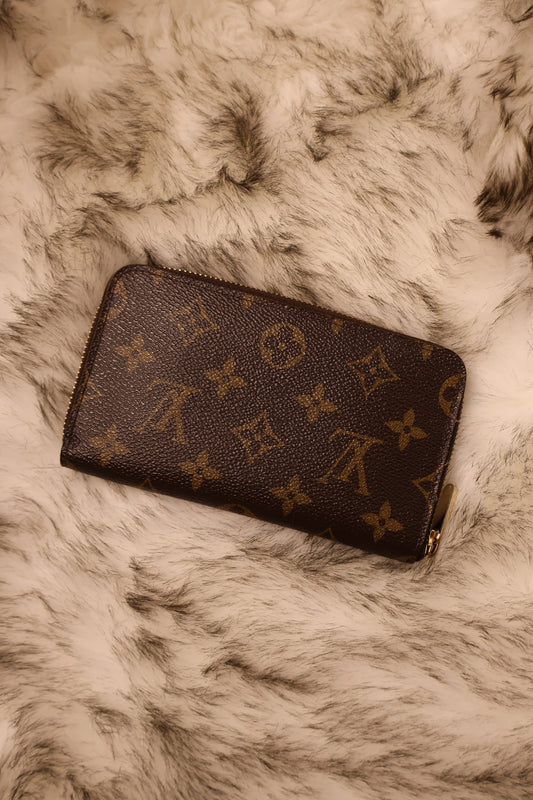 Louis Vuitton Zippy Wallet