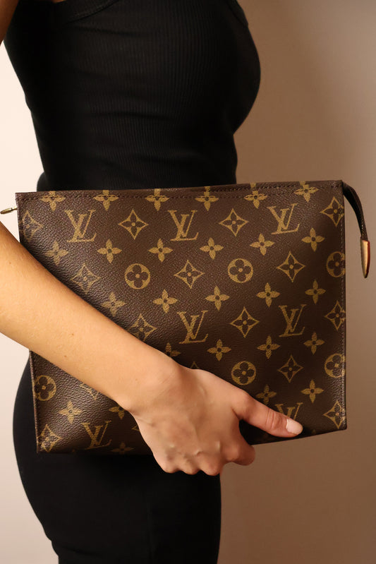 Louis Vuitton Poche Toilette NM