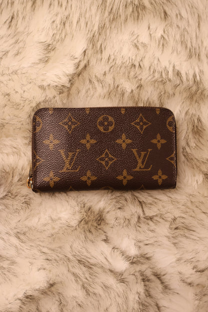 Louis Vuitton Zippy Wallet