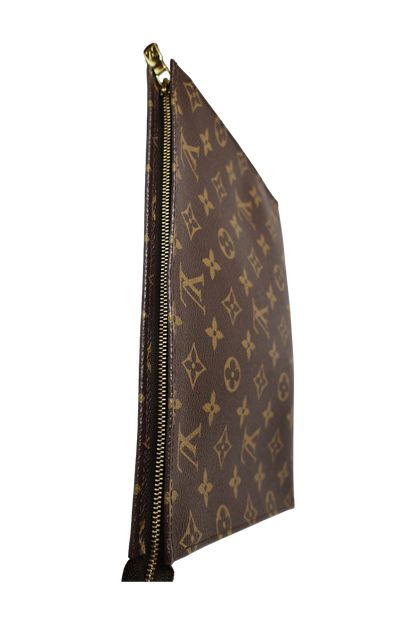 Louis Vuitton Poche Toilette NM