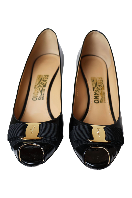 Salvatore Ferragamo Vara Bow Peep Toe