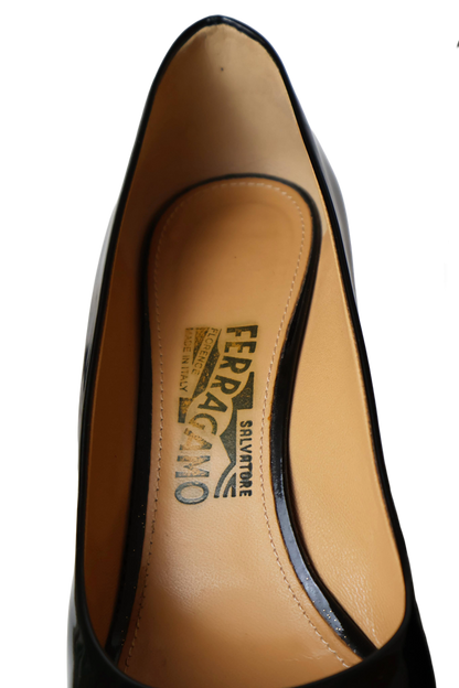 Salvatore Ferragamo Vara Bow Peep Toe