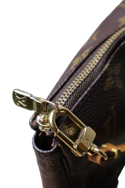 Louis Vuitton Pochette Accessoires - Vintage
