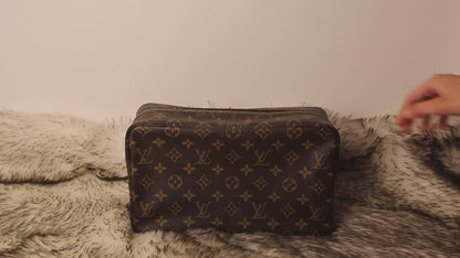 Louis Vuitton Trousse Toilette 28